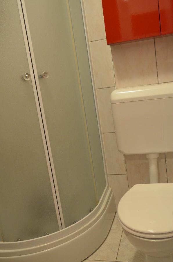 Mihaela Studio Apartmans 150M Near The Beach Kaštela Esterno foto