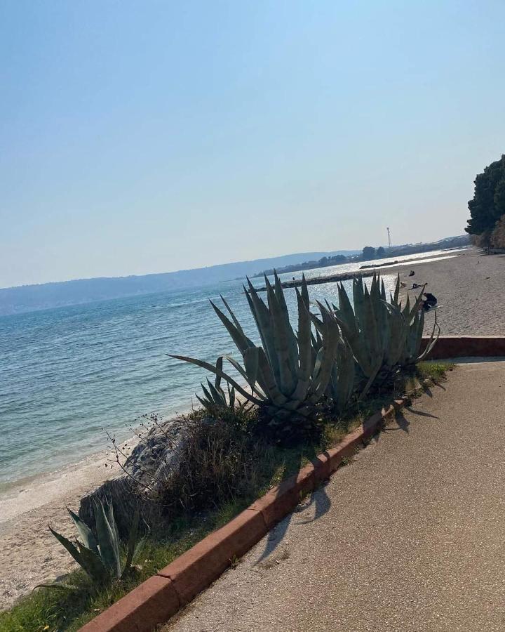 Mihaela Studio Apartmans 150M Near The Beach Kaštela Esterno foto